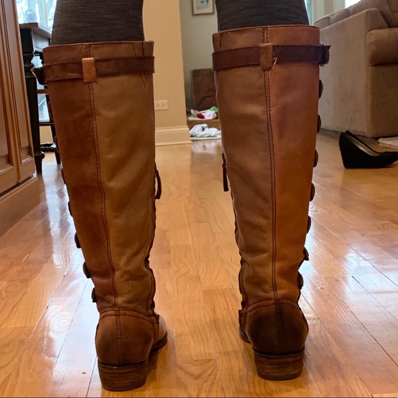 Brown boots with buttons up the side - Picture 5 of 9